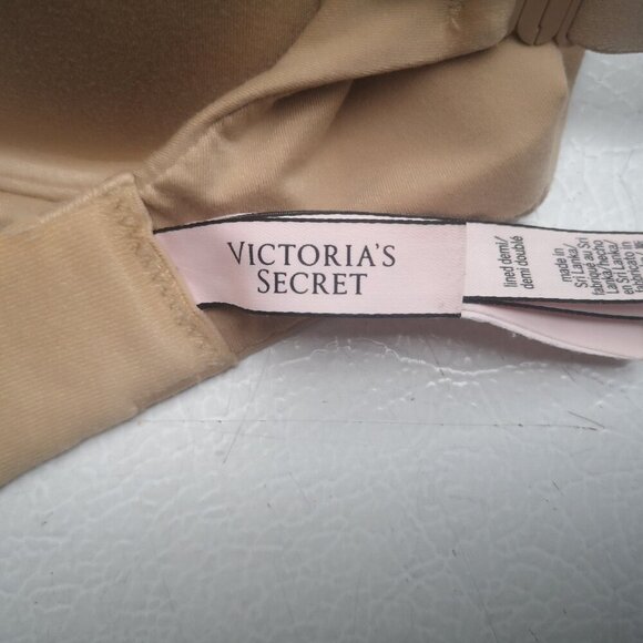 Victoria's Secret Ladies Size 32DDD Tan Underwire Lined Demi Bra - Picture 2 of 7